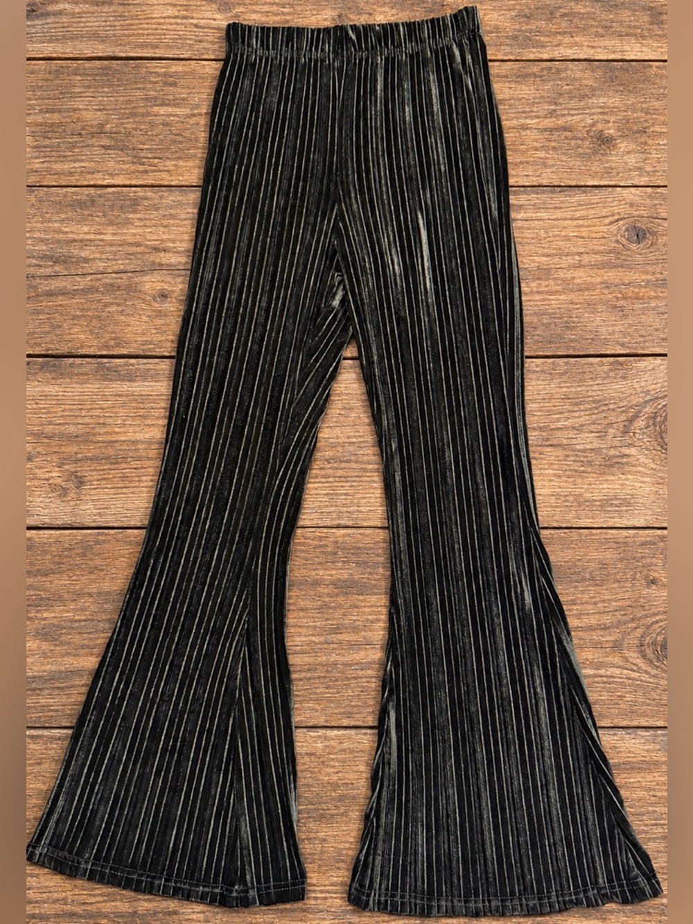 Wild Fable Women’s Small Black Velvet-Like Textured Flare Pants Stretch